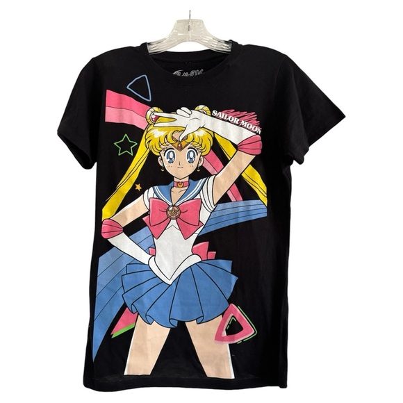 SAILOR MOON Women’s (RARE) Big Front Graphic Black Animation T-Shirt-Size MEDIUM - Picture 1 of 5